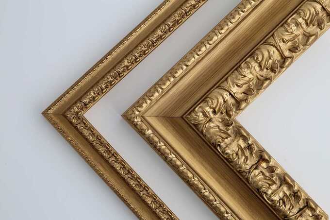 cadres classiques comparatif modèles dorés : XXL vs fins