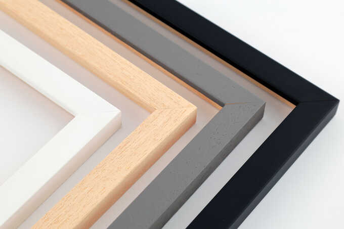 Cadres sur mesure blanc, noir, gris et brut