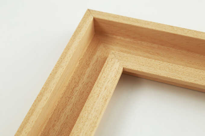 Caisse américaine en U bois ayous brut, angle de cadre